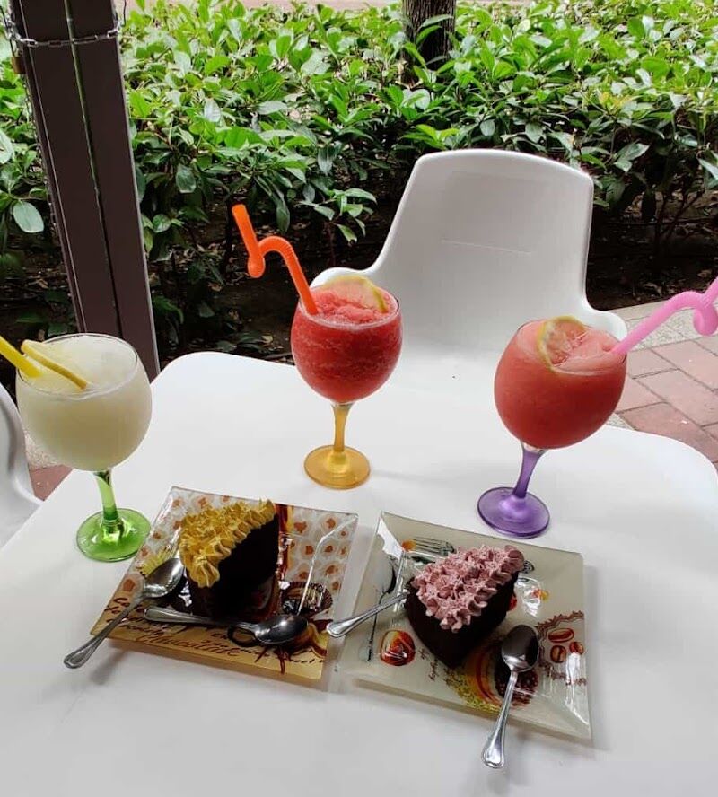 Imagen de Cafetería y Pastelería Dulce Carolina. sin Gluten, sin Azúcar, sin Lactosa, sin Leche, sin F. Secos. Apto para Todos.