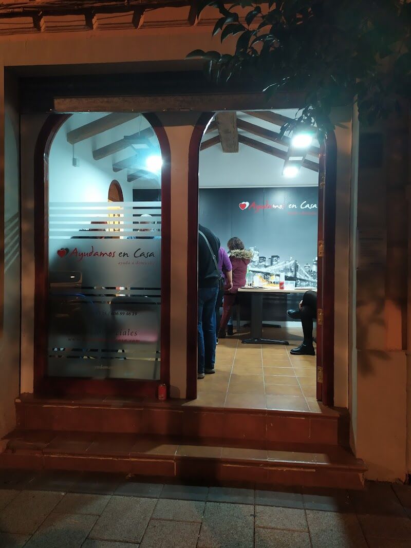 Imagen de Ayudamos en Casa – Servicios Sociales