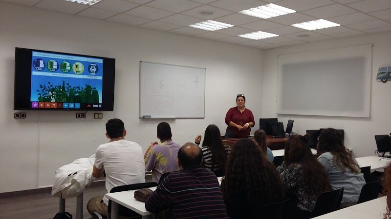 Imagen de Autoescuela Reconquista – Polígono