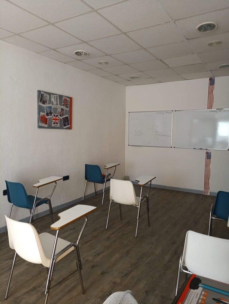 Imagen de English Please Academy