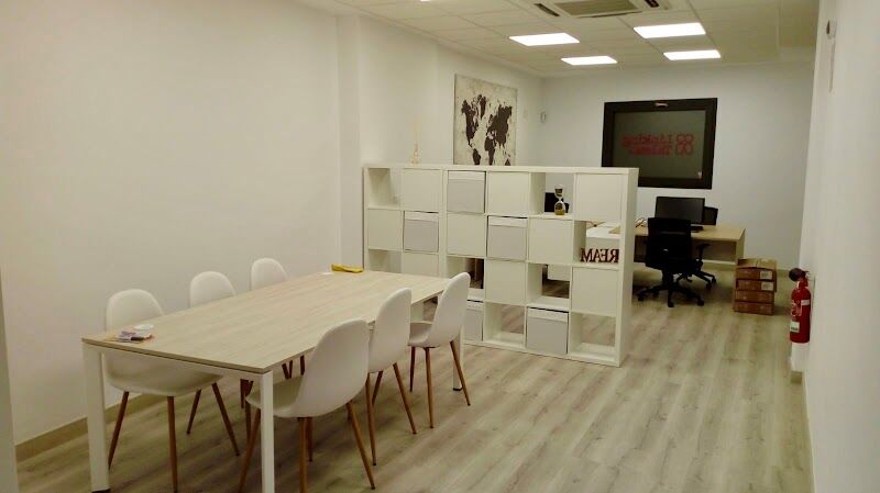 Imagen de Linking Talent