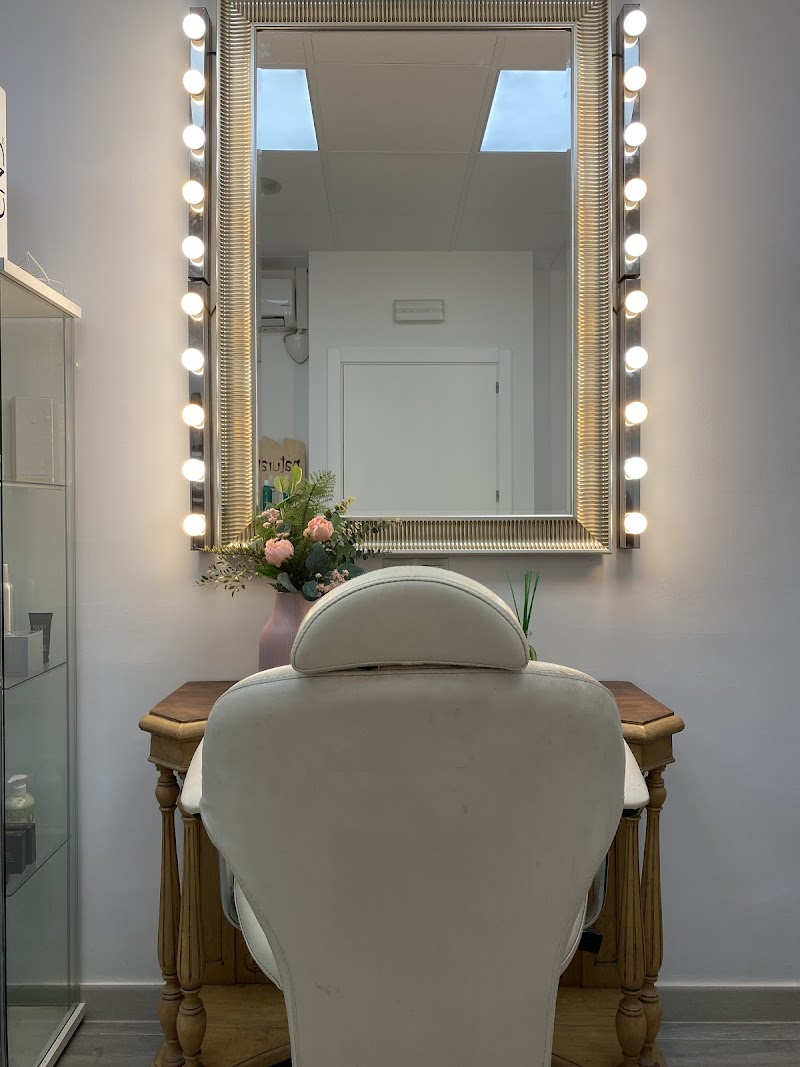 Imagen de Vanity Center