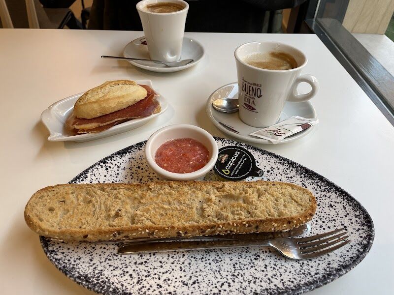 Imagen de Cafetería la Campana.