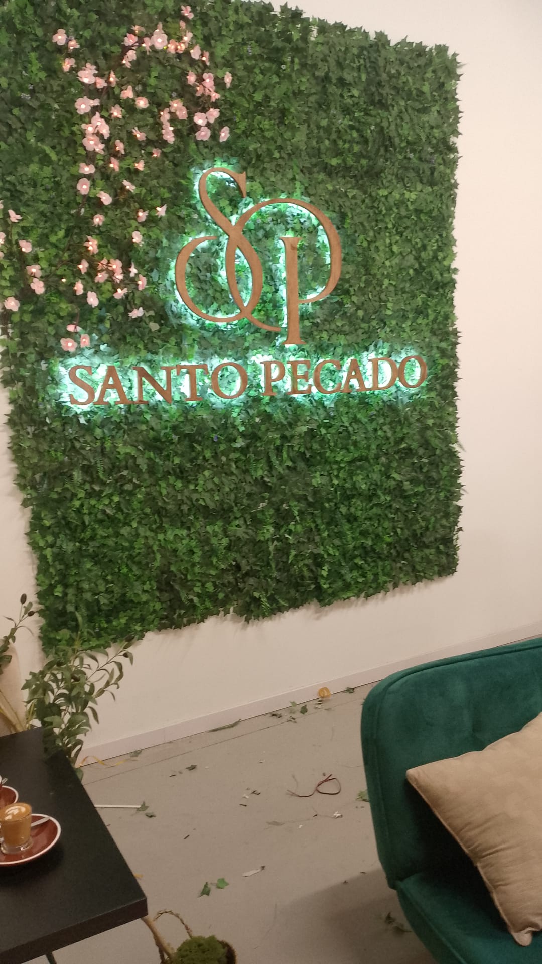 LETRAS CORPÓREAS EN MADERA RETROILUMINADAS