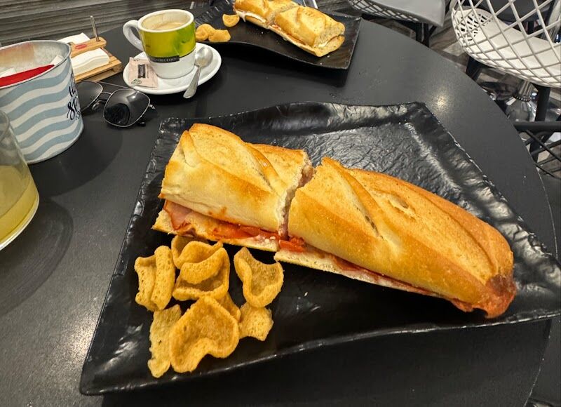 Imagen de Cafetería y Bocatería L’ Ana