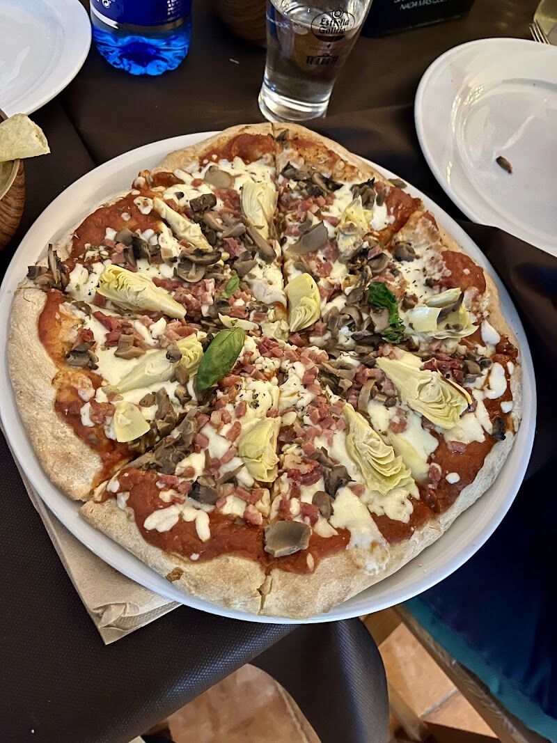 Imagen de Spiaggia Iznájar – Restaurante Camping Valdearenas