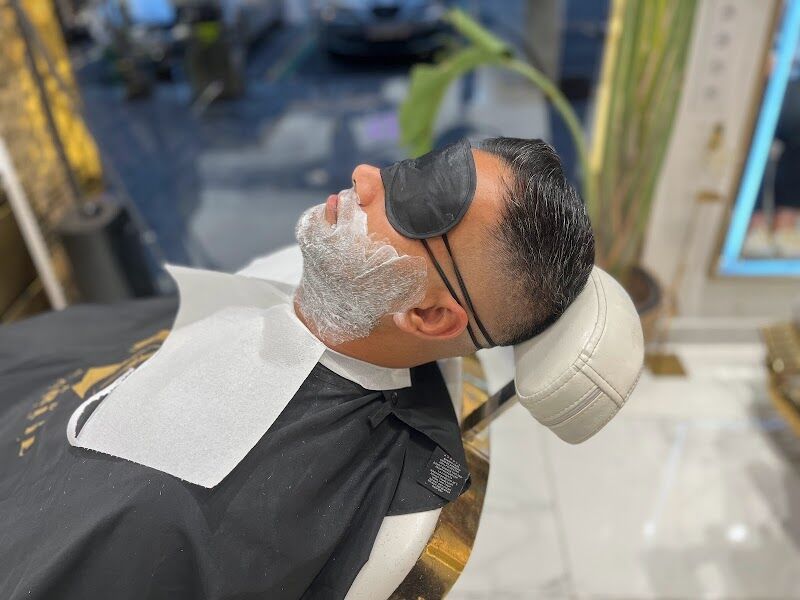 Imagen de Barbería Donde Charlie Barcelona | Barber Barbershop