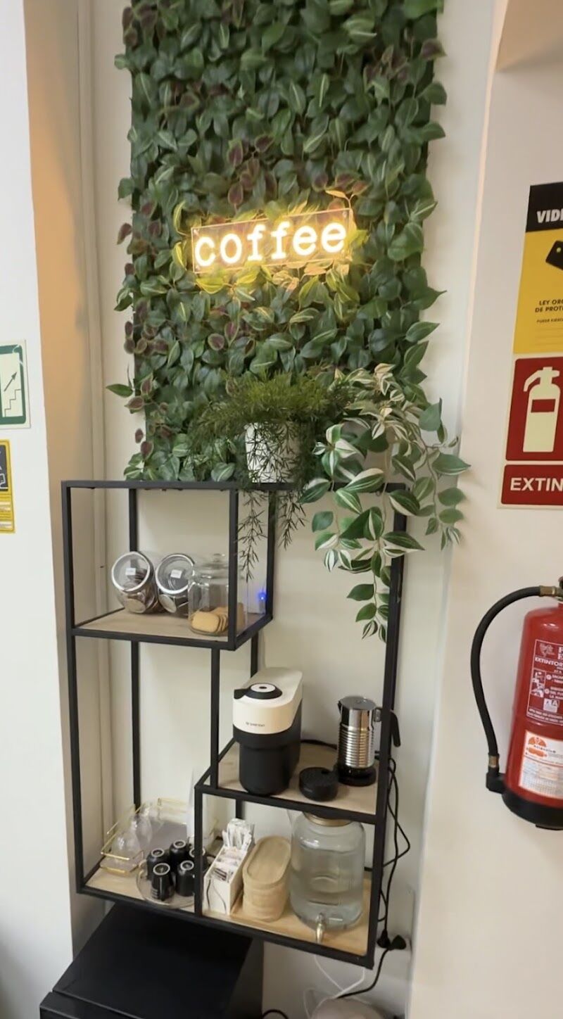 Imagen de Cruz Barber And Brows