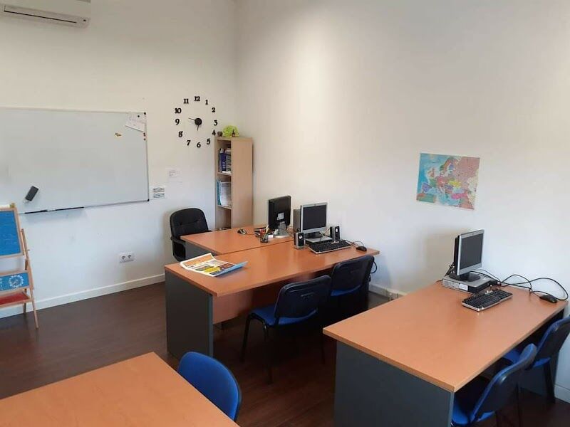 Imagen de Fidel Formación, Academia de Clases Particulares y Oposiciones