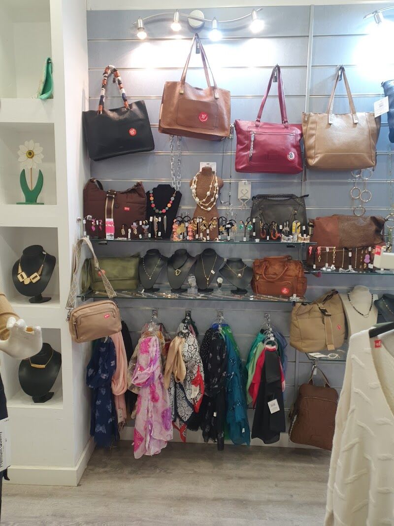 Imagen de negocio en Accesorios de moda en Teruel