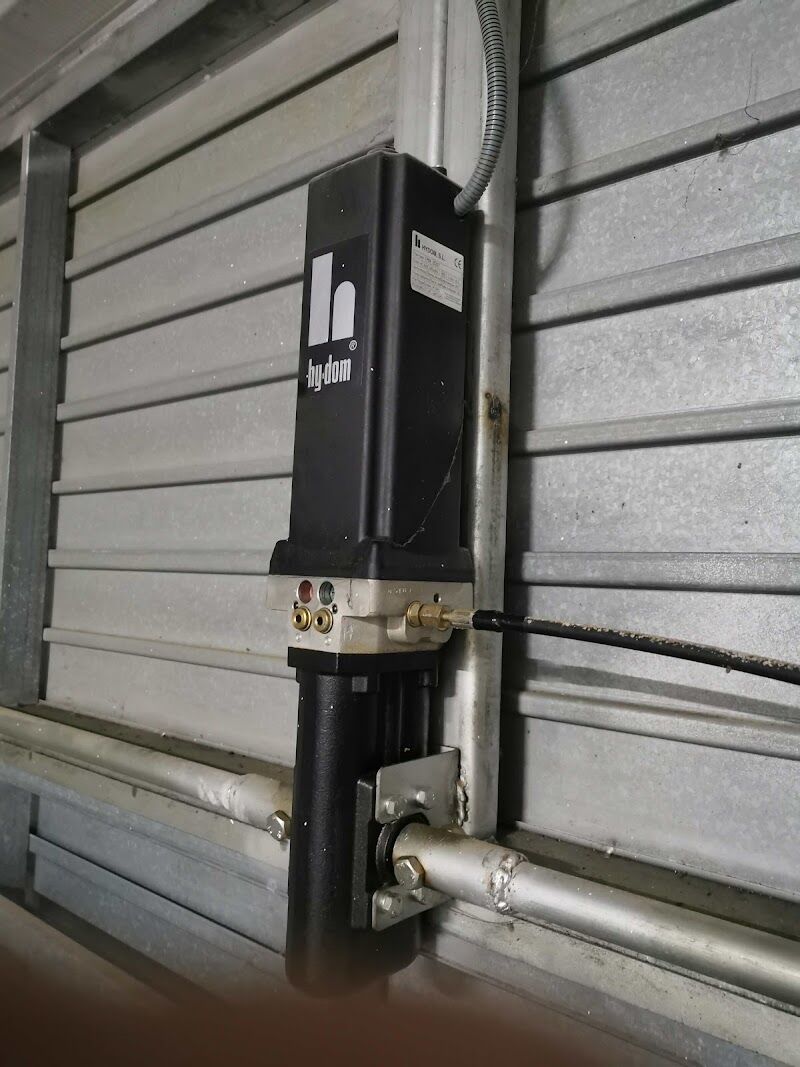 Imagen de negocio en Portones automáticos en Sant Andreu de la Barca