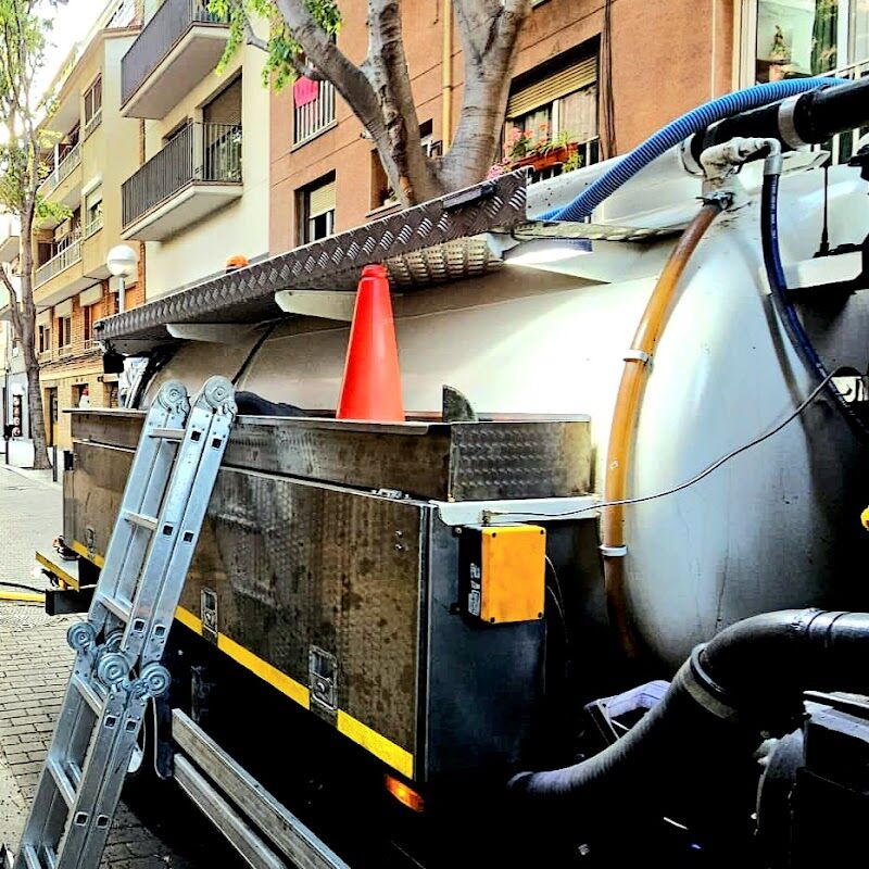 Imagen de Doctor Desatascos Camion Cuba – Barcelona – 24/7